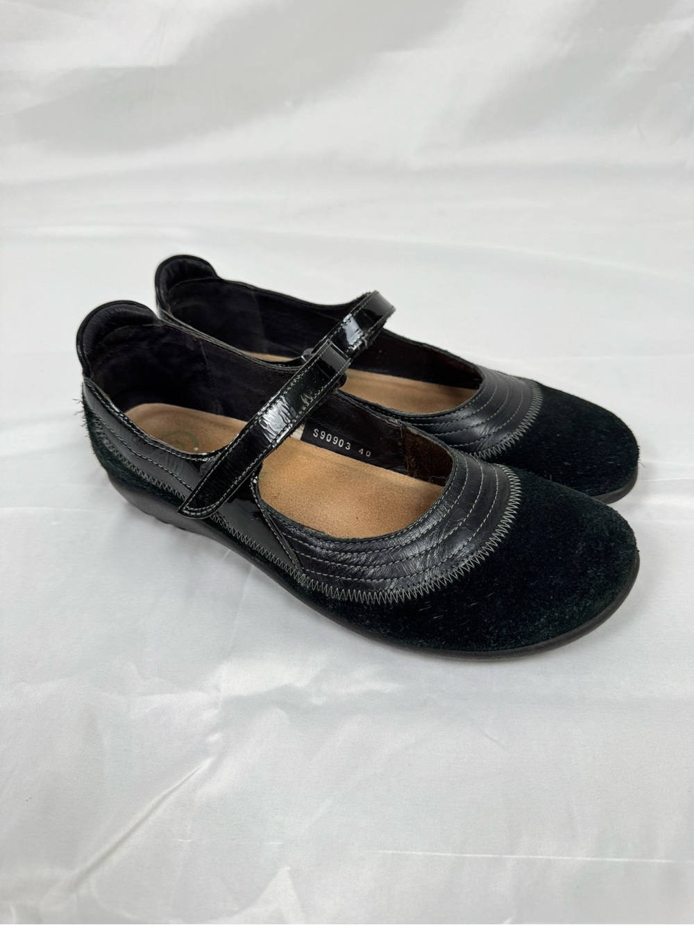 Naot Kirei Black Leather Suede Mary Jane Comfort Flats EU 40 US 9